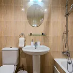 Cozy In The Heart Of Tourist Area With Pool Apartment