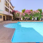 Apartment Cozy In The Heart Of Tourist Area With Pool Paphos