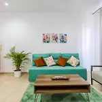 Apartment Cozy In The Heart Of Tourist Area With Pool Paphos