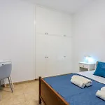 Cozy In The Heart Of Tourist Area With Pool Apartment Paphos