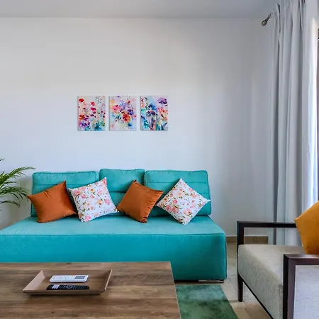 Cozy In The Heart Of Tourist Area With Pool *