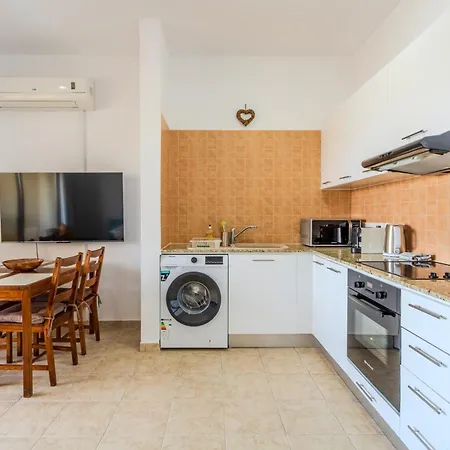 Cozy In The Heart Of Tourist Area With Pool *