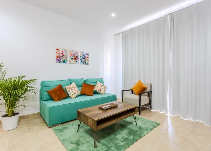 アパート Cozy In The Heart Of Tourist Area With Pool *