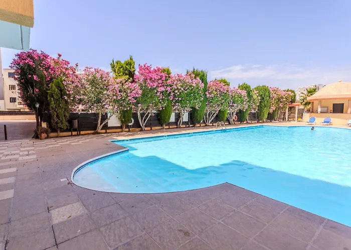 Cozy In The Heart Of Tourist Area With Pool *