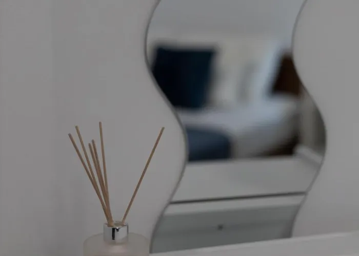 アパート Cozy In The Heart Of Tourist Area With Pool パ フォス