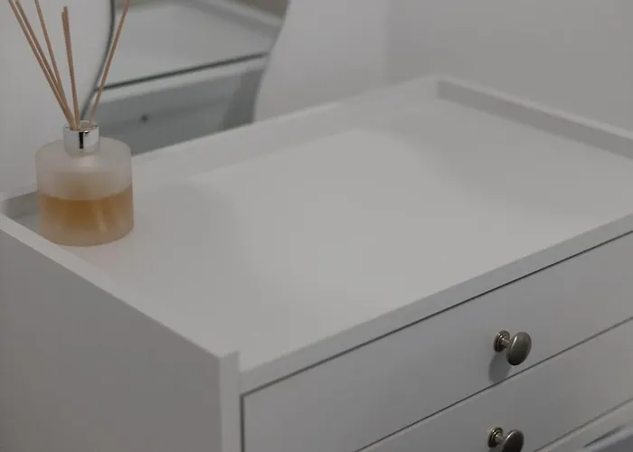 Cozy In The Heart Of Tourist Area With Pool パ フォス