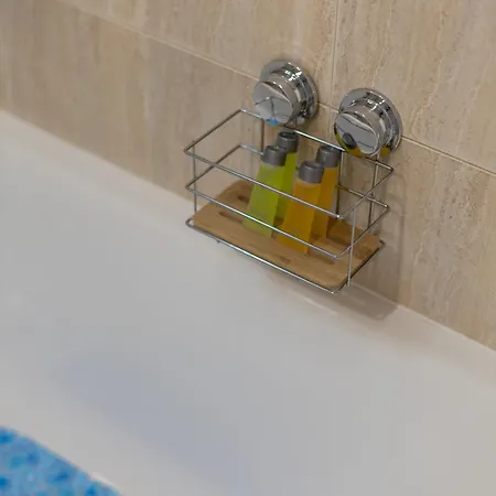 Cozy In The Heart Of Tourist Area With Pool