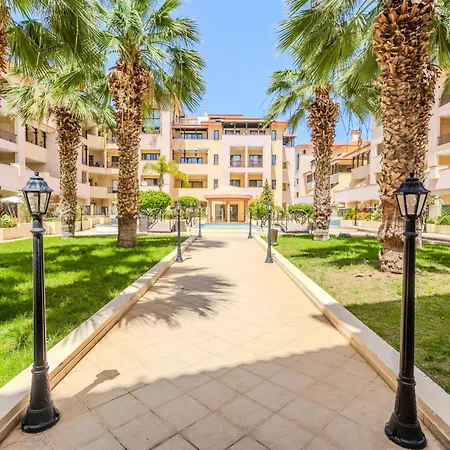 דירה Cozy In The Heart Of Tourist Area With Pool *