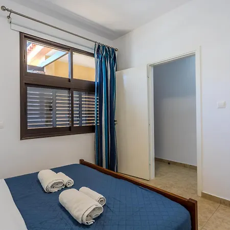דירה Cozy In The Heart Of Tourist Area With Pool *